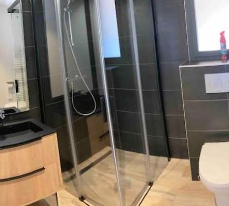 Chambre Avec Salle De Bains Privative Hermonville Exterior photo