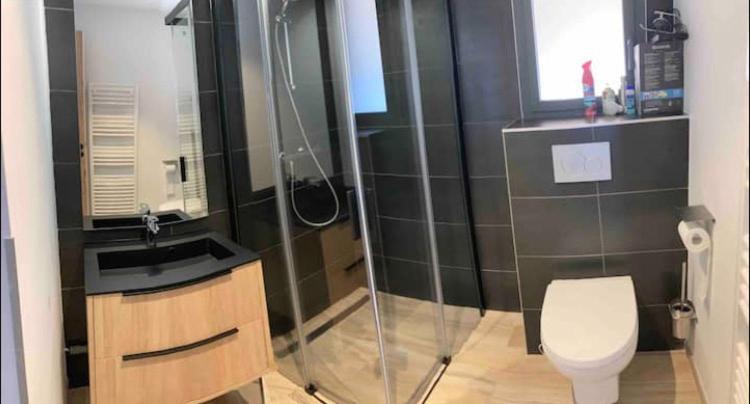 Chambre Avec Salle De Bains Privative Hermonville Exterior photo